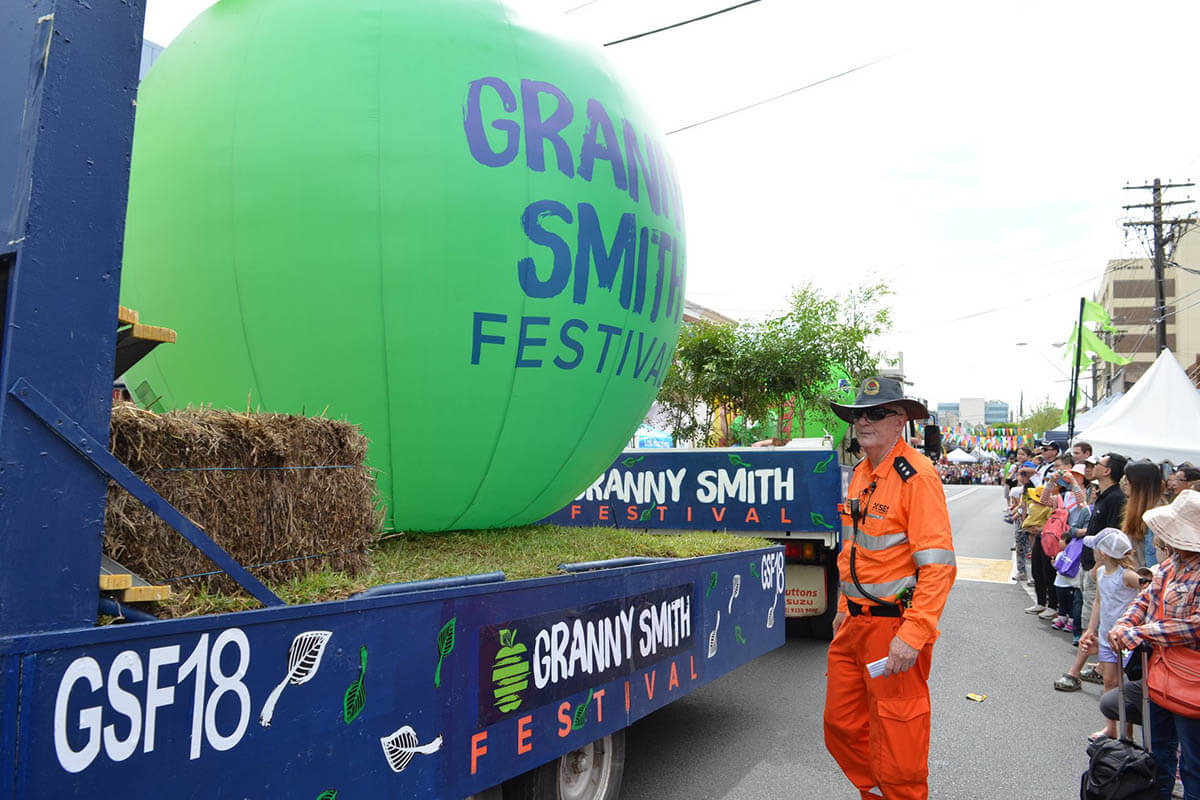 Granny Smith Parade Inflatable